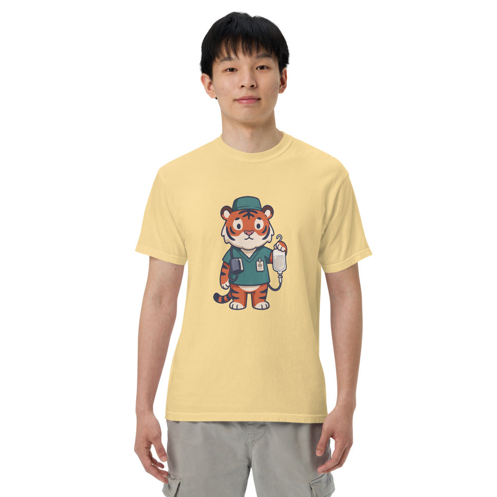 Levi tee in Butter, on a man