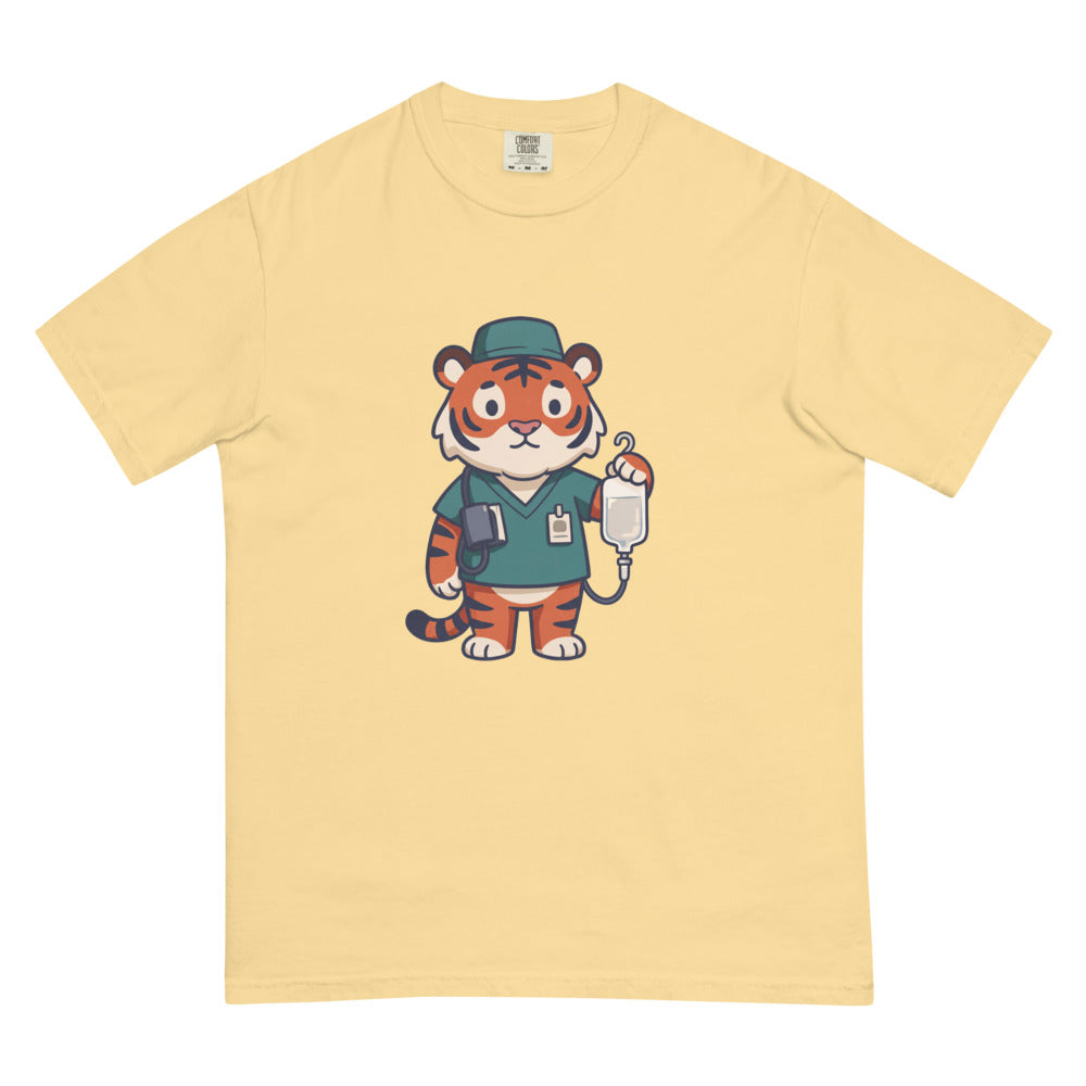Levi tee in Butter, flat lay