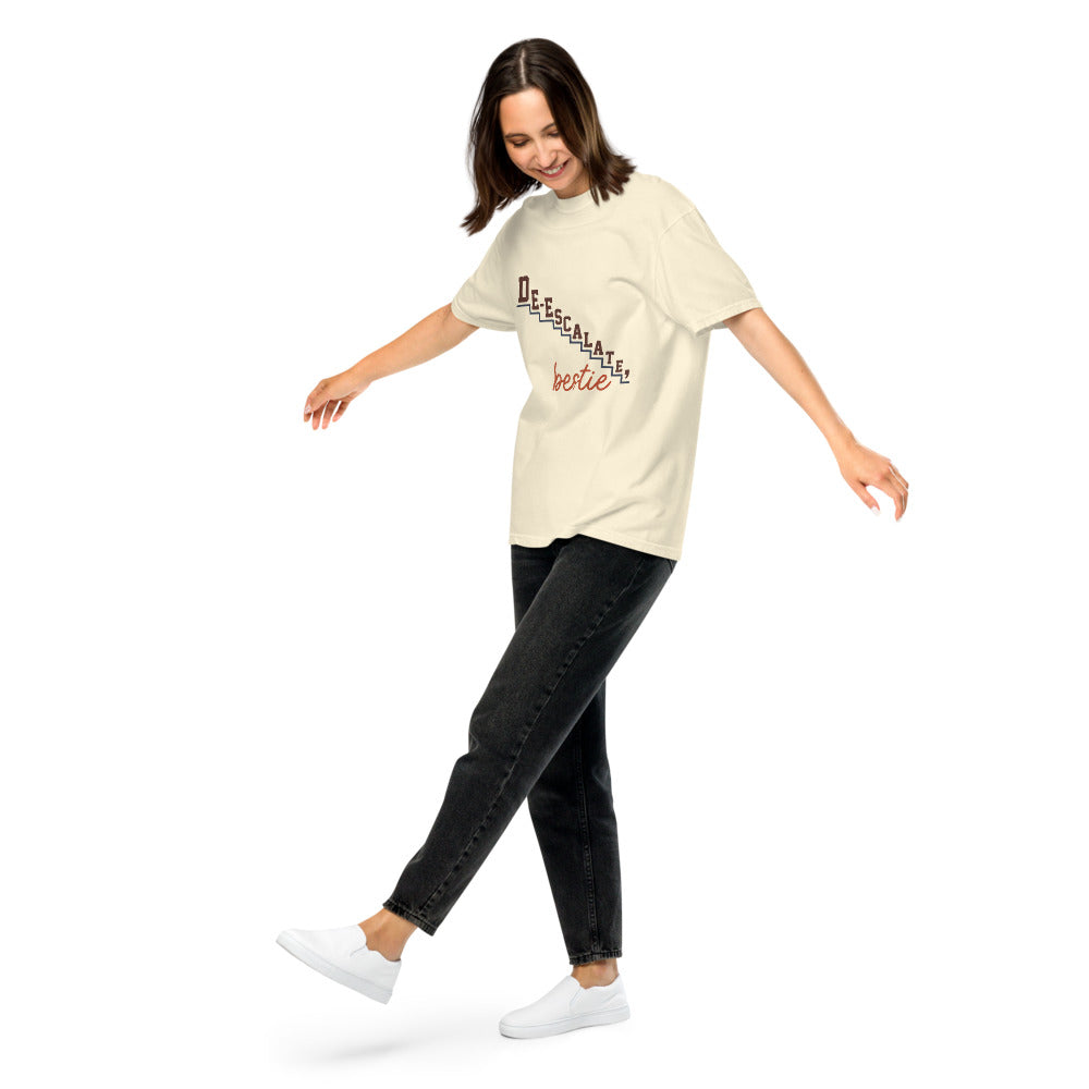 De-escalate, Bestie tee in Ivory, on a woman